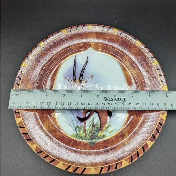 Lynn Chase Plate African Portraits Gazelle Luncheon Dinner 9 Inch Safari 1990s - Picture 10 of 10